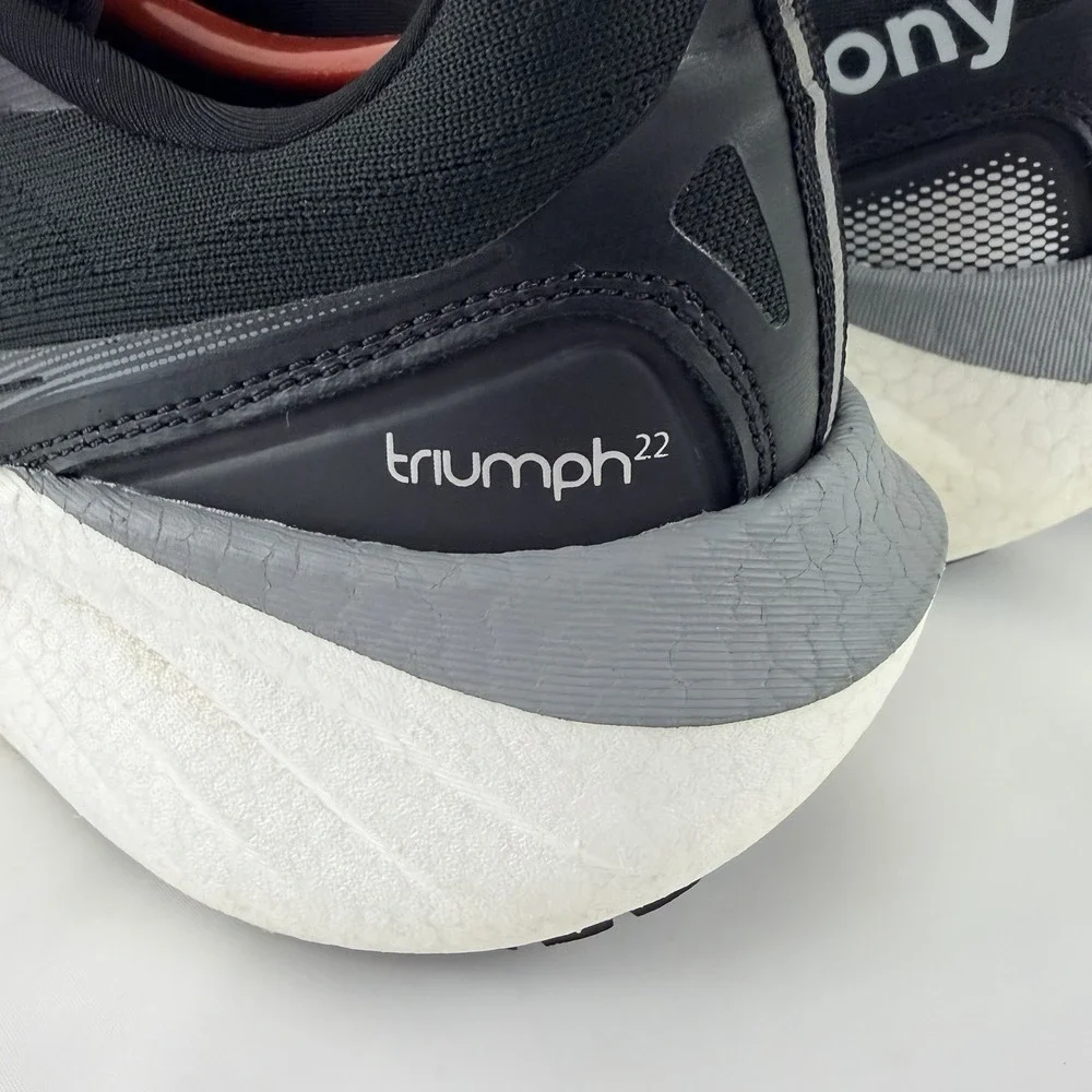 Saucony Triumph 22 Black‎ Gray Running Shoes Mens Size 9 Cushioned Athletic